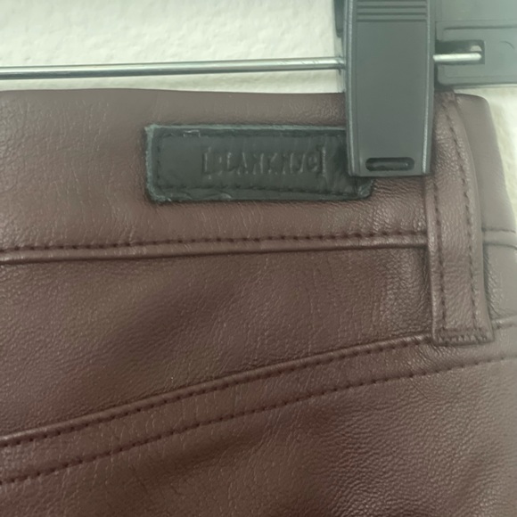 Blank NYC Vegan Leather Skinny Pant - Picture 4 of 11